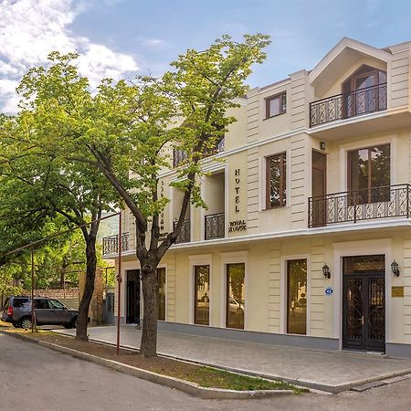 Royal House Ξενοδοχείο Γκόρι Εξωτερικό φωτογραφία